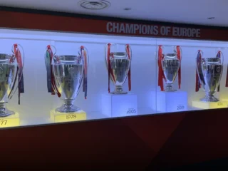 إعلان أندوني إيراولا عن تشكيلة ليفربول لمواجهة برينتفورد في الجولة السابعة من الدوري الإنجليزي
