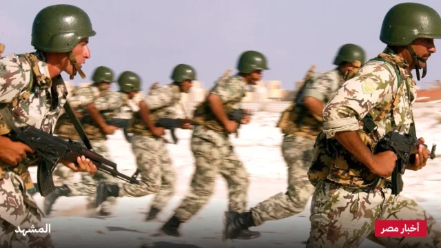 وزير الدفاع يشهد تفتيش الحرب لتشكيلة المنطقة الشمالية العسكرية في مصر