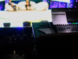 انطلاق الدورة التاسعة لمهرجان نقابة المهن التمثيلية بالمسرح المصري وتكريم ثمانية فنانين